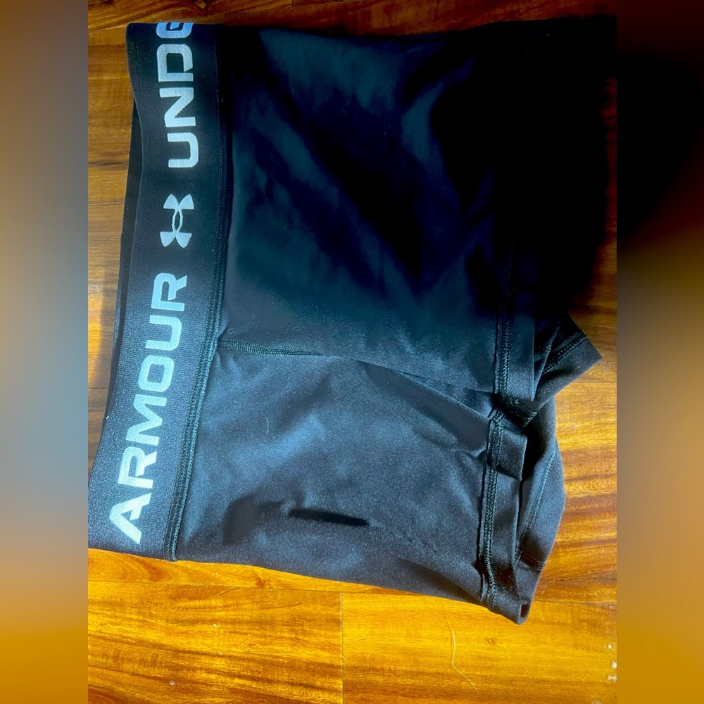Like new Under Armour shorts